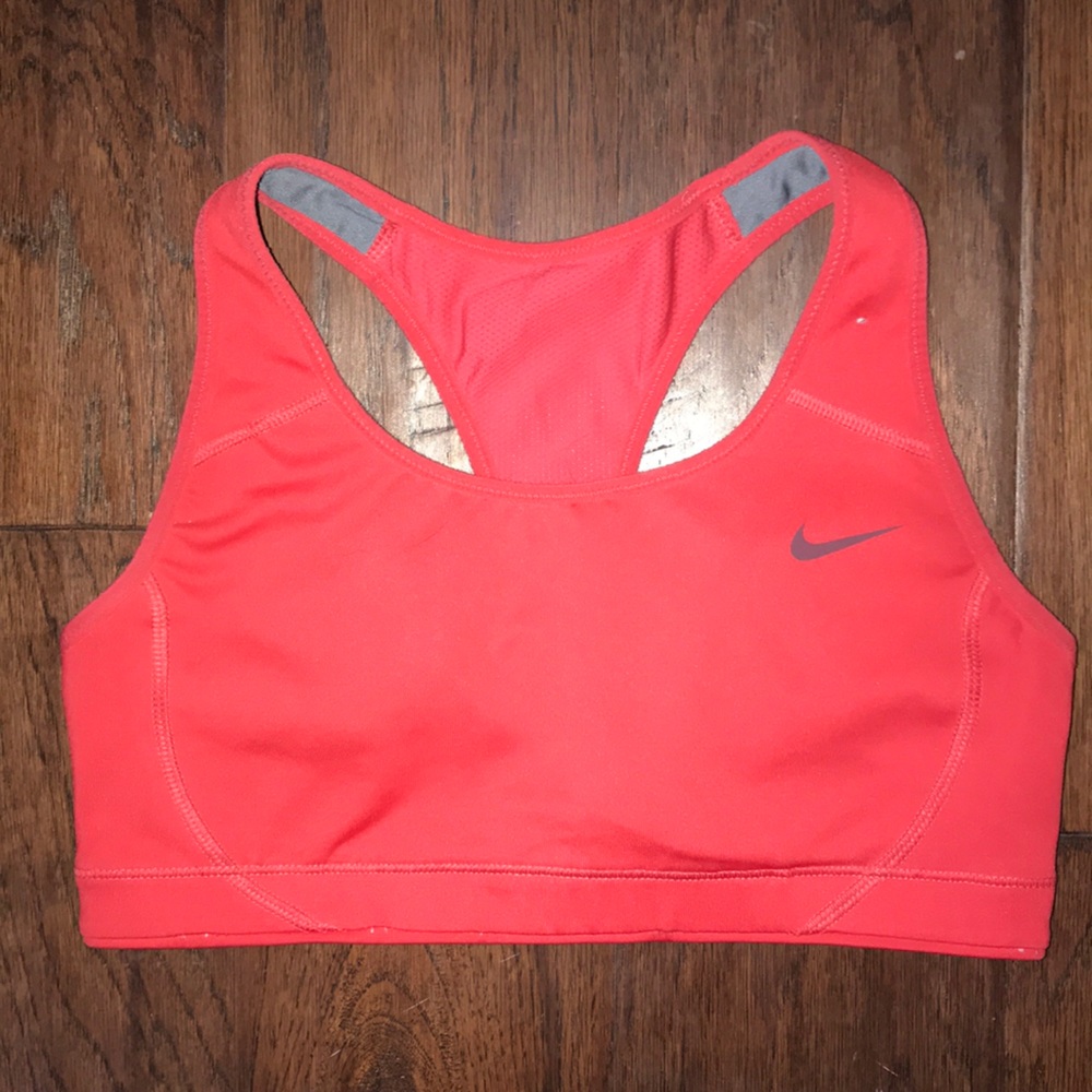 NIKE Unlined Sports Bra
